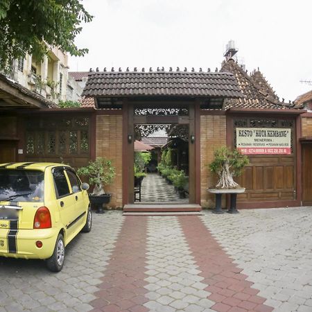 Reddoorz Syariah @ Lempuyangan Hotell Yogyakarta Exteriör bild